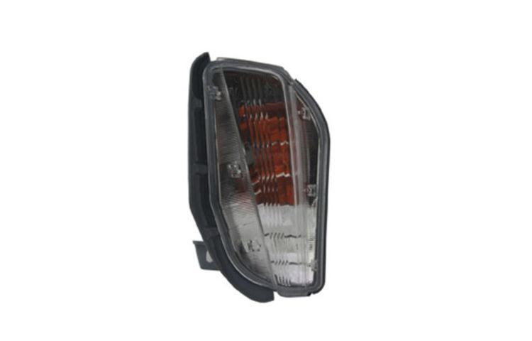 Tyc left & right side replacement front side marker light 12-13 toyota prius-v