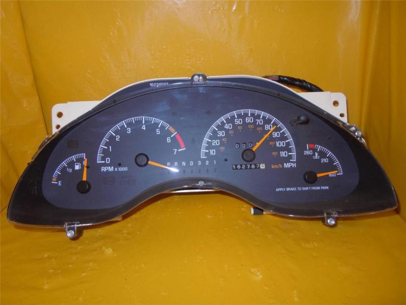 98 99 00 01 02 03 grand prix speedometer instrument cluster dash panel 162,787