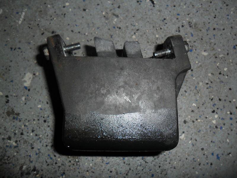 Yamaha engine motor case stopper block support  gp800  gp 800 66e 1998 1999 2000