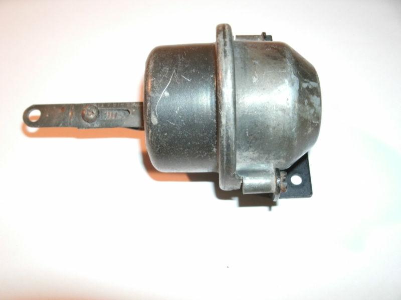  1967,68,69,70,71,72 mustang /cougar ac/heat vacuum actuator  control