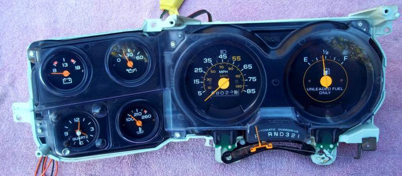 81 to 87  chevy-gmc truck instrument cluster w/ clock, silverado,blazer,suburban