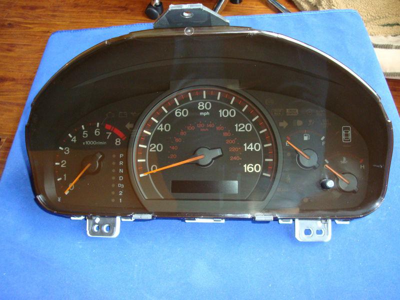 03-07 honda accord coupe 2 door 4 cylinder  a/t  speedometer instrument cluster