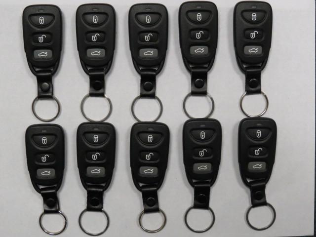 Brand new lot of 10 kia remotes keyless fobs red light transmitters osloka-31ot