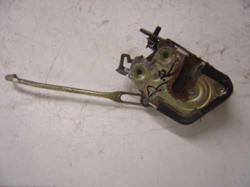 00 elantra door latch rh rear door  1322