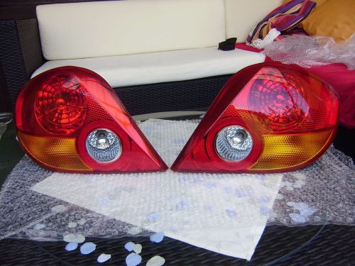 Hyundai tiburon tail lights 03-04 92402-2c000 92401-2c000