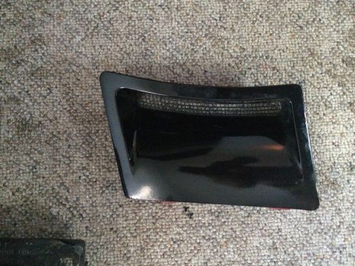 1982-92 knight rider pontiac trans am pass side (rh) fender vent air extractor