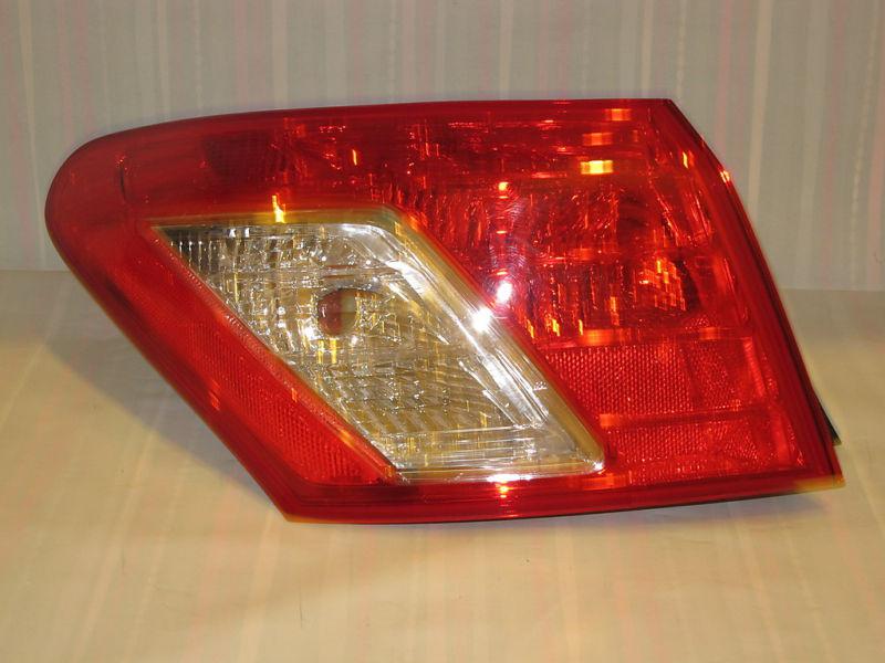 08-09 lexus es350 oem used lh (driver) tail light