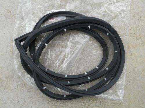 Toyota ke20 ke25 ke26 te27 corolla 2 door lh front door weatherstrip new