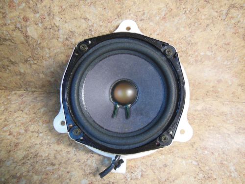 2000-2001 nissan infiniti right front bose door speaker 28156-1w300 28156 1w300