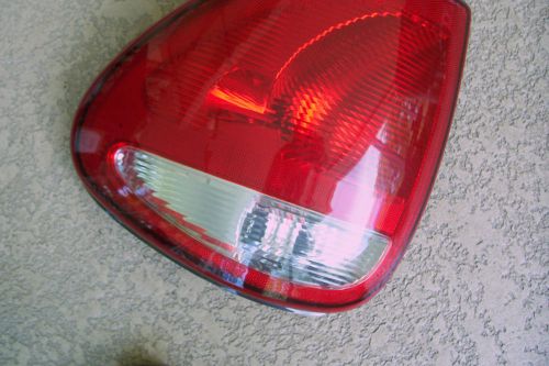 2004 --2007 dodge caravan tail light assembly