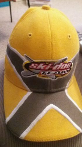 Skidoo hat