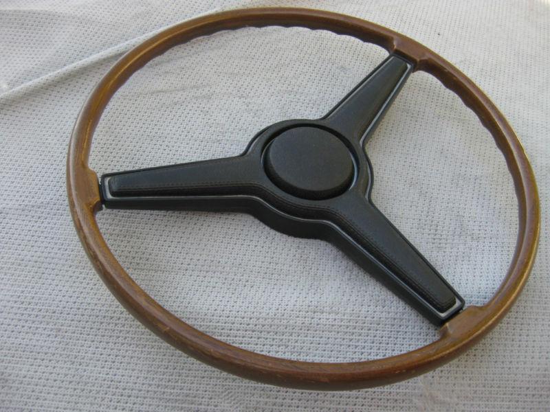 Steering wheel dodge,plymouth,mopar,barracuda,challenger,dart,wood grain