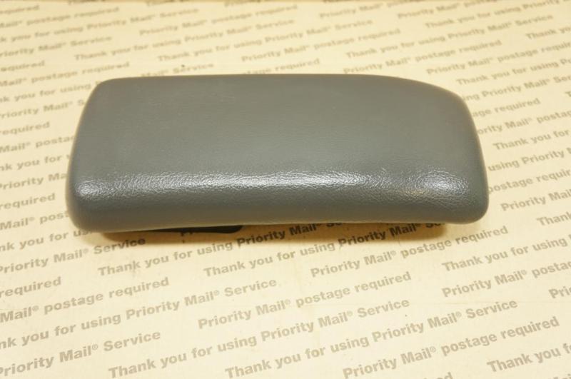 90-95 toyota truck 4runner center console arm rest lid pad top gray grey