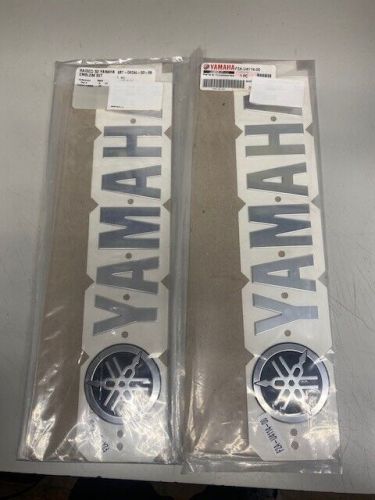 Yamaha f2a-u4114-00 oem emblem graphics(pair)