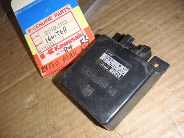 Igniter                 gpz550 gpz  zx 550 zx550  21119-1113  kawasaki nos