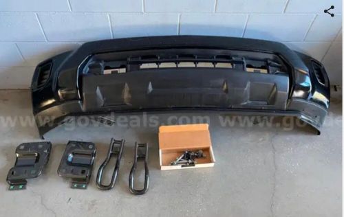 2024 chevy silverado  2500 front bumper