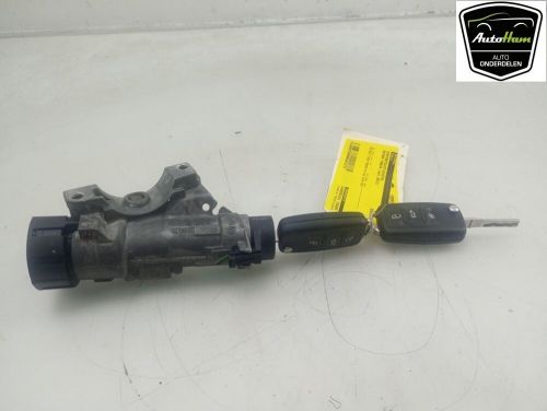 Ignition lock + key Škoda fabia ii (5j) 2012 6r0905851d-