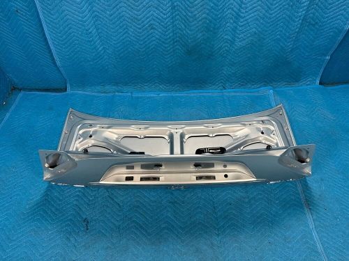 Lexus ls430 trunk luggage lid w/ moulding &amp; nameplates silver:1f2 2004-2006 oem