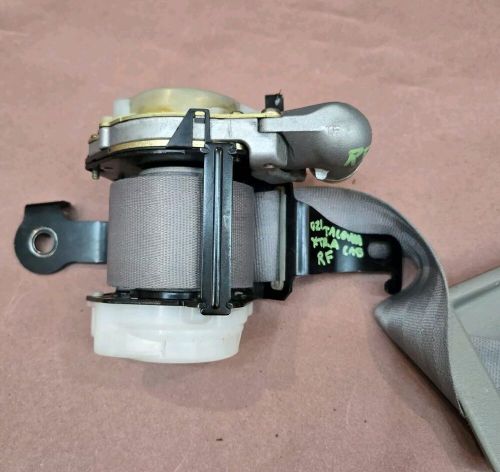 01-04 toyota tacoma xtra cab seatbelt front passenger right gray oem