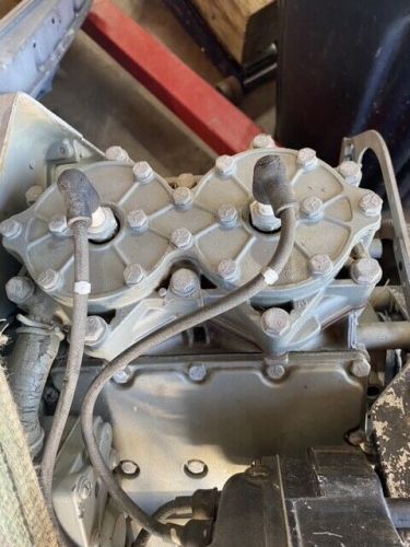 1960 evinrude 75hp cylinder heads model 50523 307264 &amp; 307263