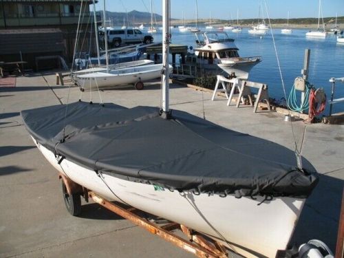 Mooring cover for o&#039;day daysailer sailboat