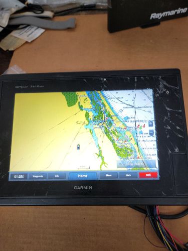 Garmin gpsmap 7610xsv 10&#034; marine chartplotter read condition