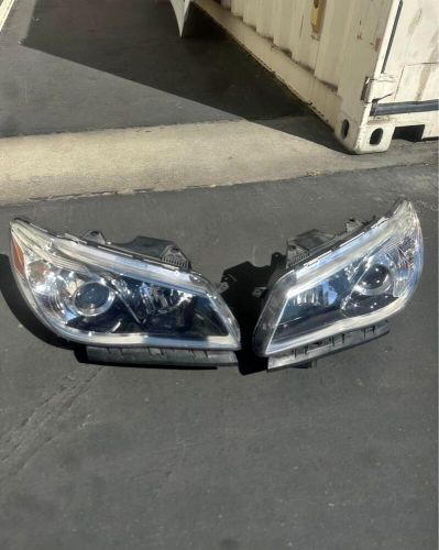 2014-2017 chevrolet ss sedan both headlights xenon hid headlight oem 14-17