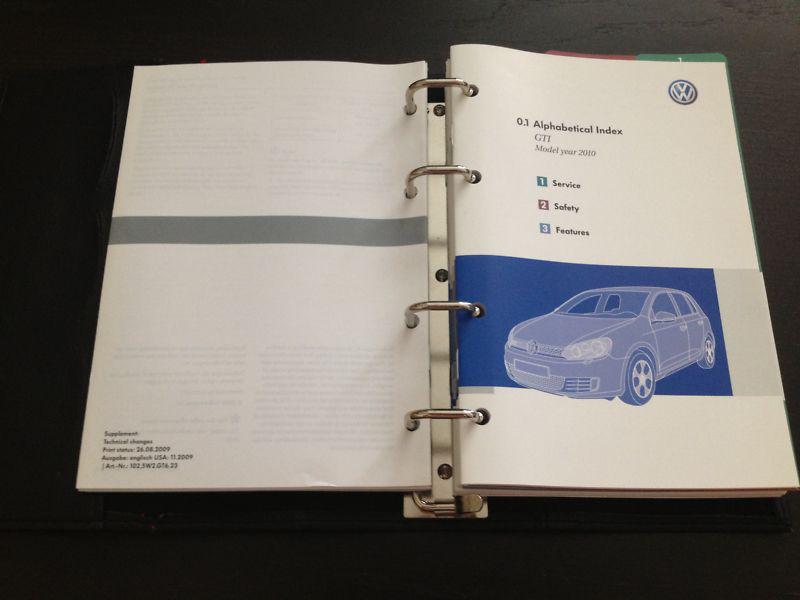 2010(10) vw volkswagen gti owner's (owners) manual kit w/leather case