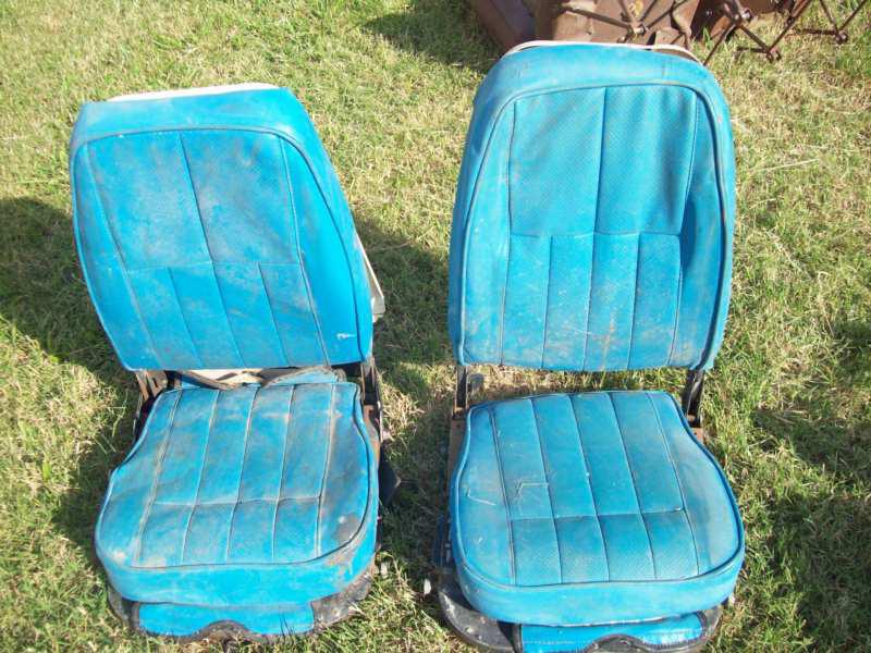 Pair of piper cherokee rear aircraft seats