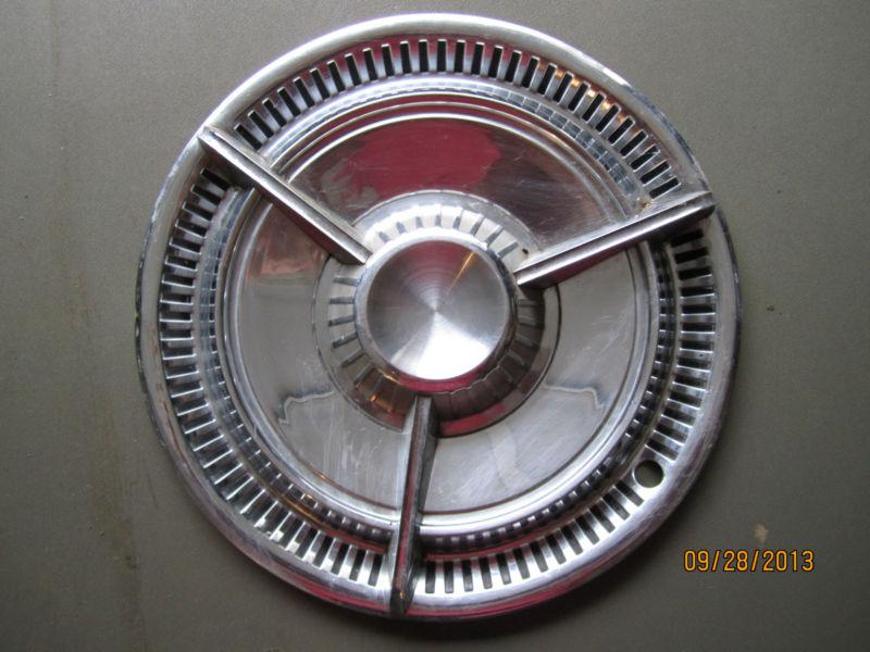 Rare1959 pontiac spinner hubcap