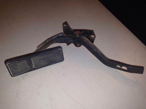 76-95 jeep wrangler yj cj cj7 gas fuel accelerator throttle foot pedal assembly