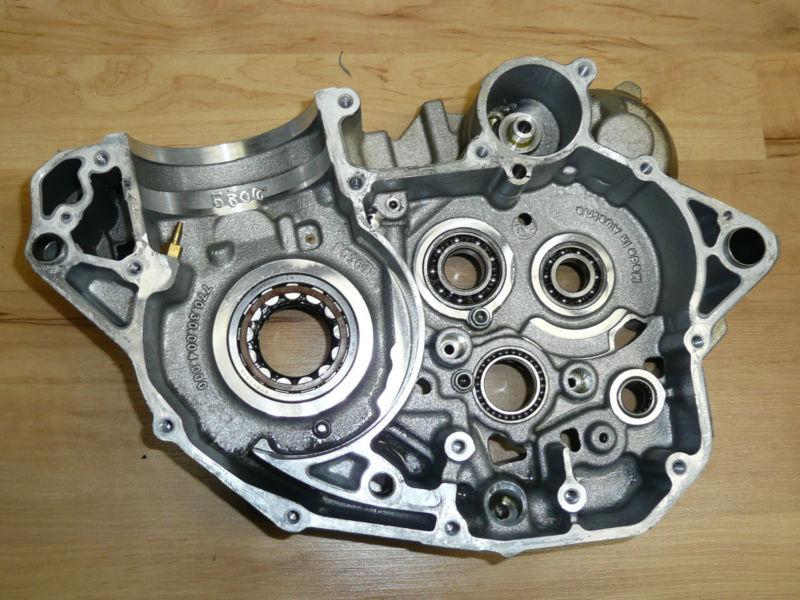 2005-2008 ktm 250 sxf crankcase main case right side 2006 2007 bottom end