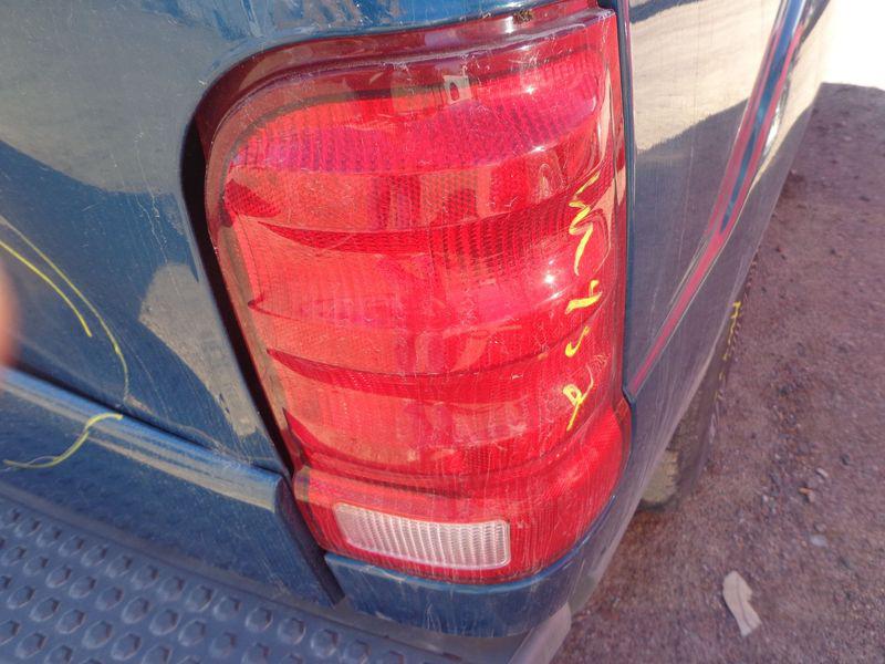 Right tail lamp assembly explorer 2 door sport 2001