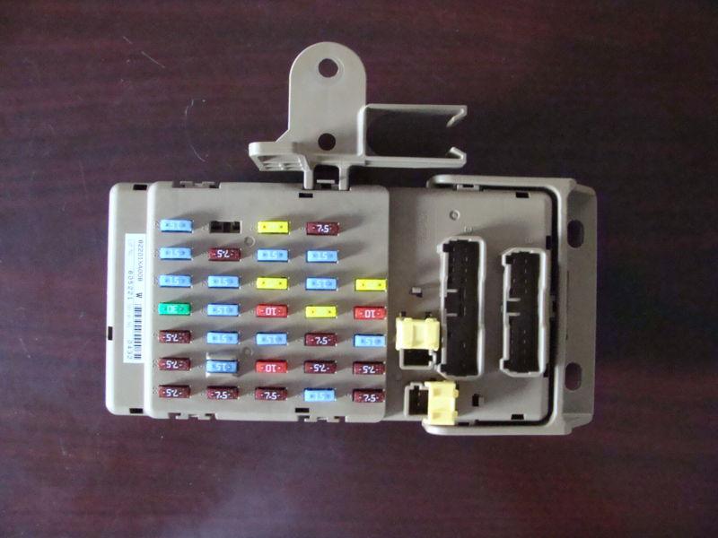 2007 subaru tribeca fuse junction box under-dash oem 