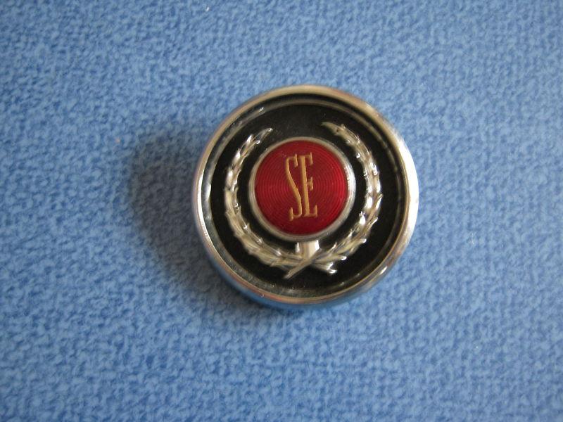 Nos dodge charger se trunk lock cover emblem ornament mopar excellent condition