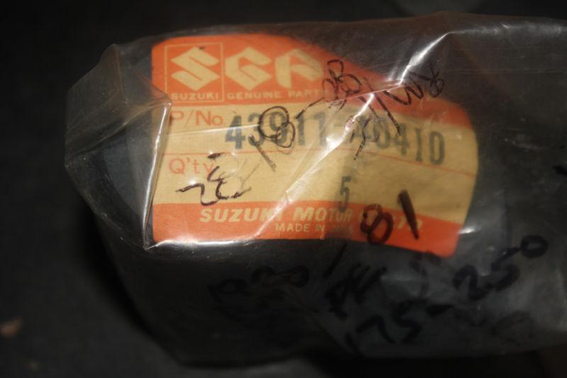 Nos suzuki chain length controle roller 43911-40410