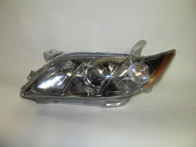 07 08 09 toyota camry left headlight nice!