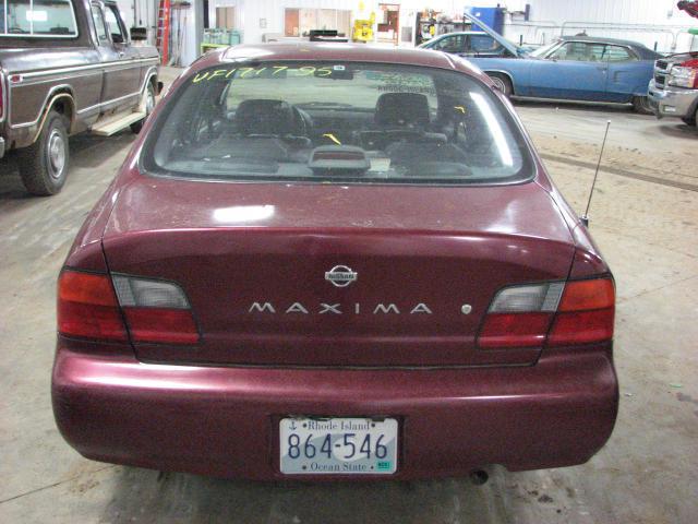 1995 nissan maxima outer tail light lamp right