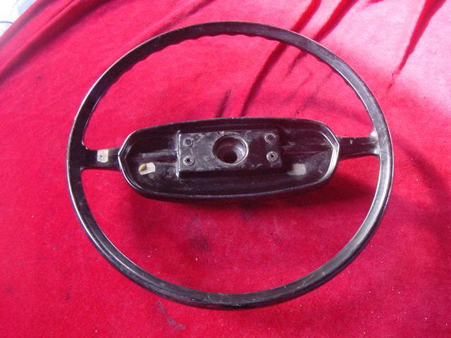 Nos steering wheel jaguar xj6 xj12 1974-79.5  xjs 76-82