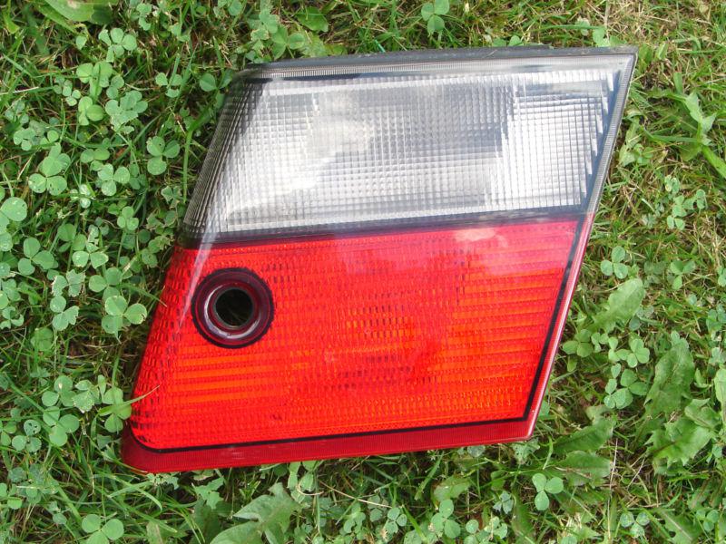 1999 00 01 saab 9-5 tail light sedan trunk or lid mtd rh