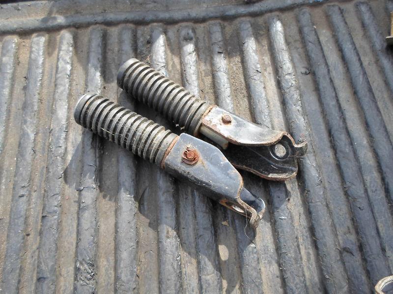 1980 honda cm200 rear foot pegs left right