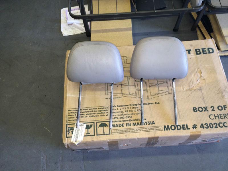 Clk430 clk320 headrests in great condition, grey color , pair of two