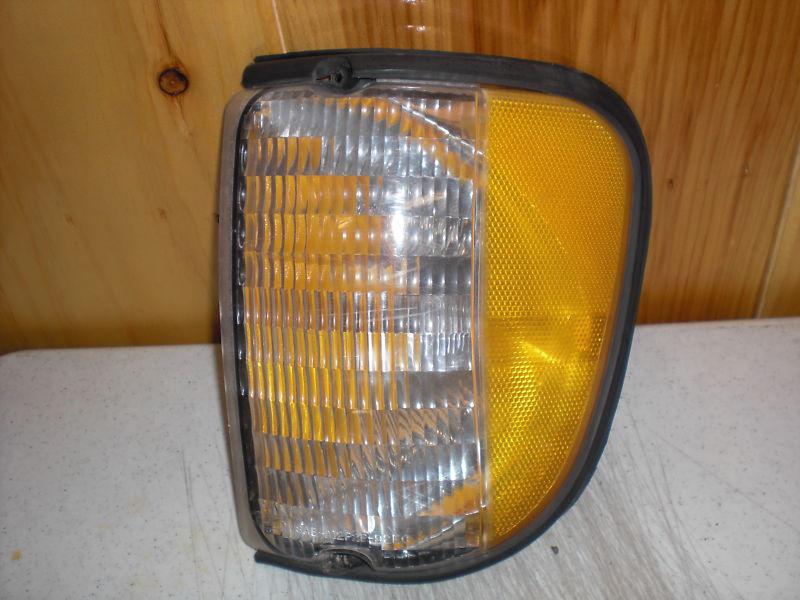 1995 ford 250 series van driver side marker light fits 1992-2000 ford van