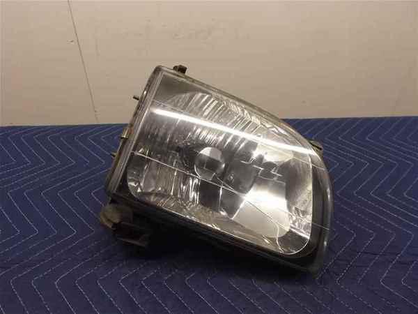 2001-2004 toyota tacoma headlamp rh oem lkq