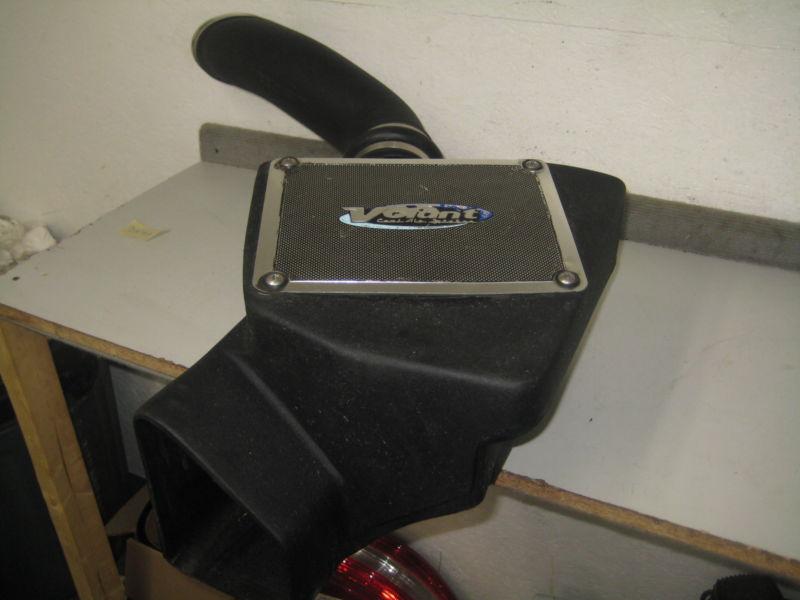 Volant cold air intake system 99-05 ford f250/f350/excursion 6.8l 19068