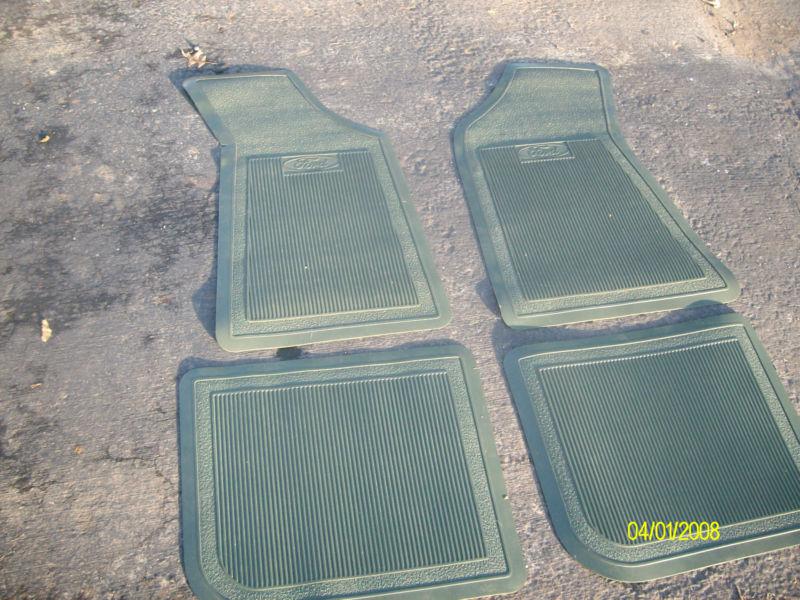 1974-76 ford mustangii / pinto  factory floor mats   green