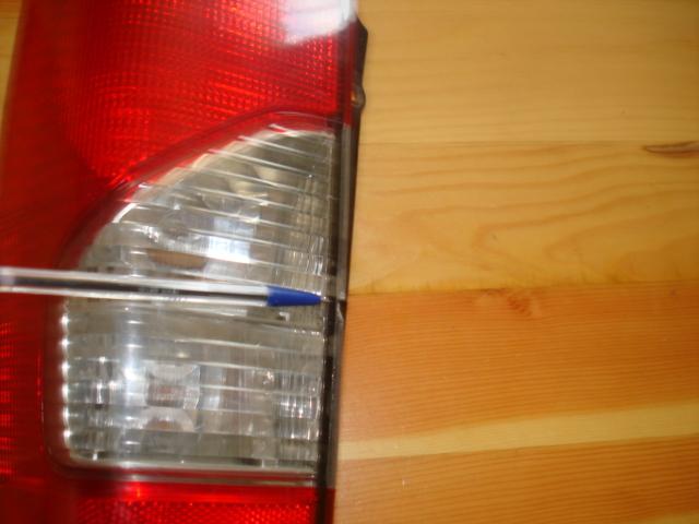 01 nissan xterra right tail lamp