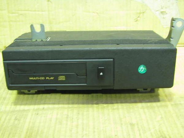 Toyota celsior 1997 cd changer [0161250]