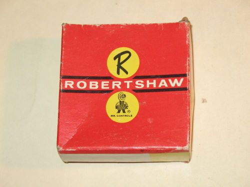 Robertshaw  rg-712 gas cap fits american motors 1971-76 diff models, unused