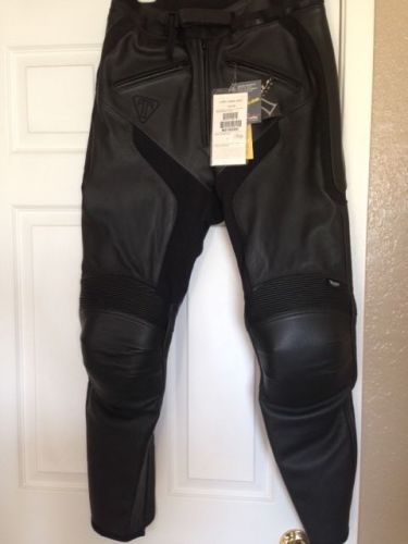 Ladies leather riding pants by triumph